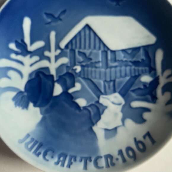 B&G Copenhagen 1967 Christmas Plate Copenhagen Christmas Denmark 7" Blue White - Picture 3 of 5